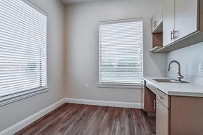 1801 S Trinity Street - Photo 8