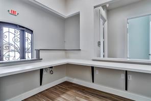 1801 S Trinity Street - Photo 9