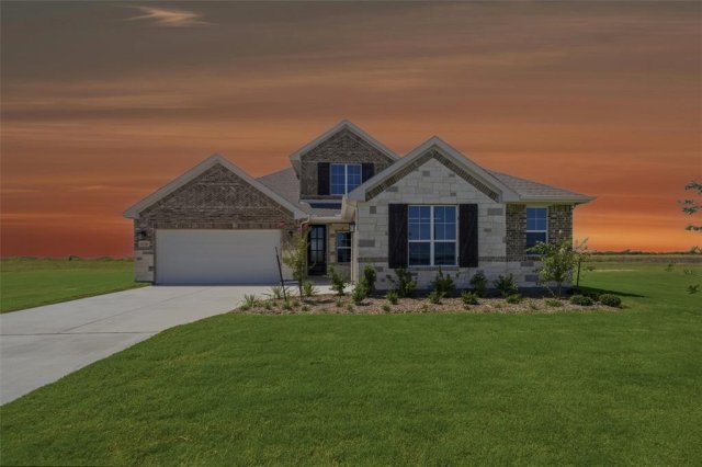 810 County Road 200