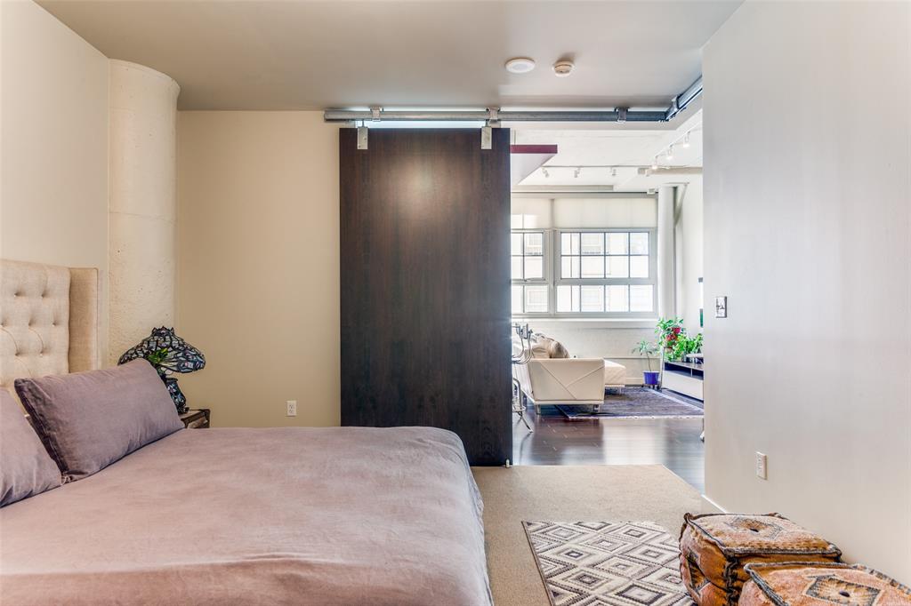 2600 W 7th Street - Photo 12