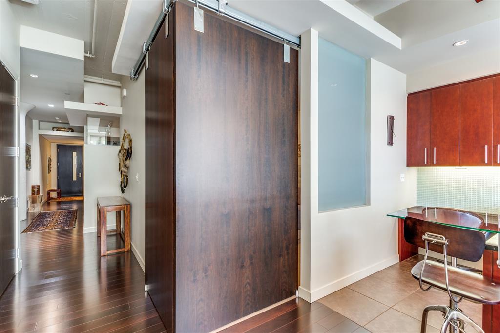 2600 W 7th Street - Photo 9