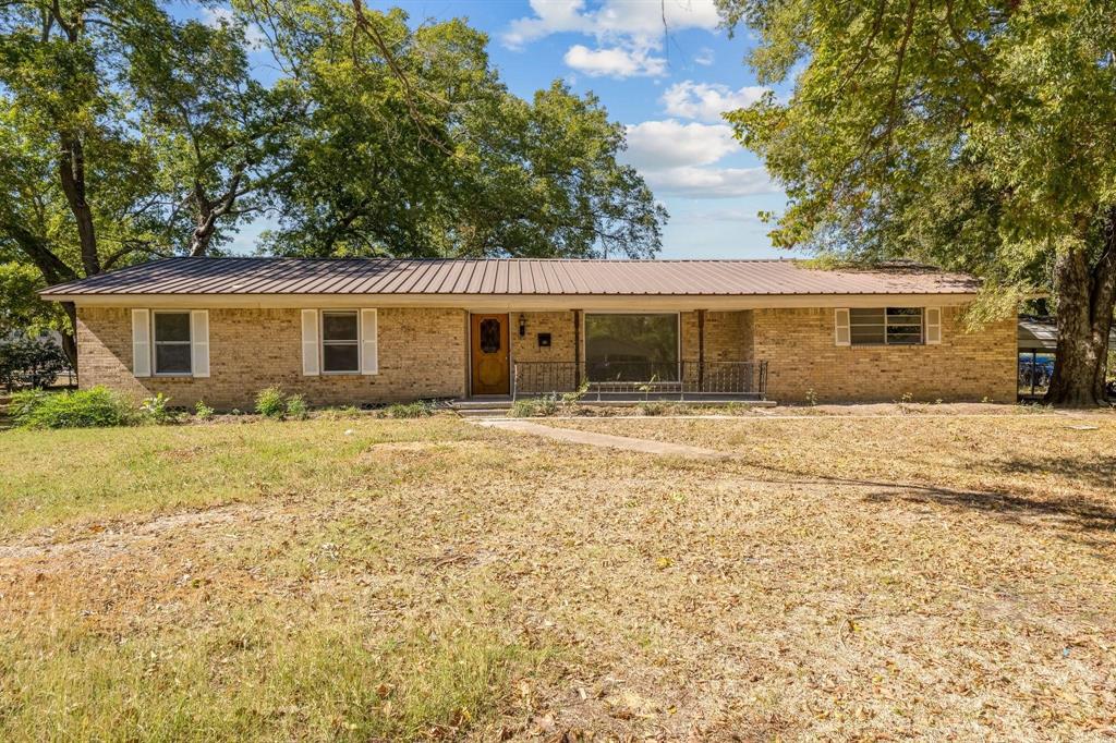 921 Evans Street - Photo 2