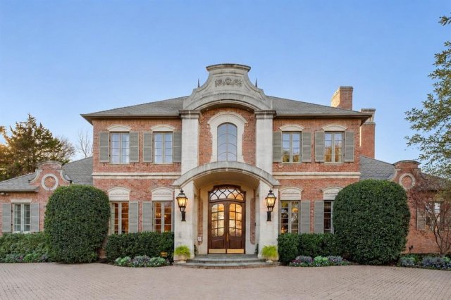 3004 W Shadow Drive