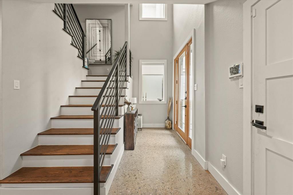 1916 Euclid Avenue - Photo 33