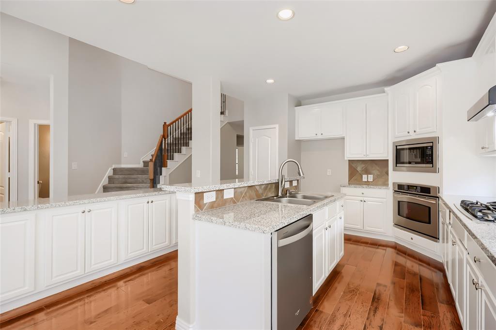 10924 Coralberry Drive - Photo 10