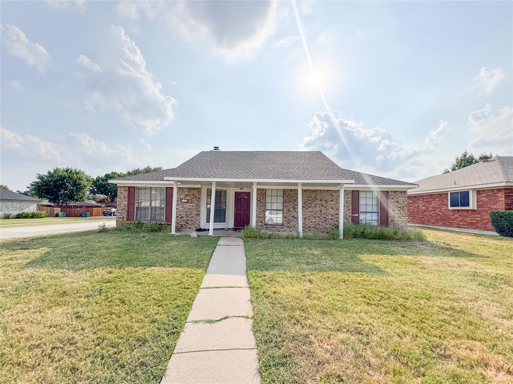 1602 Autumn Breeze Lane - Photo 2
