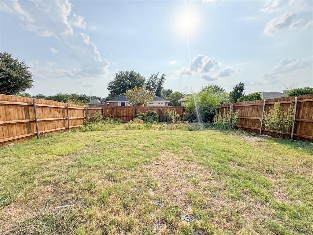 1602 Autumn Breeze Lane - Photo 28