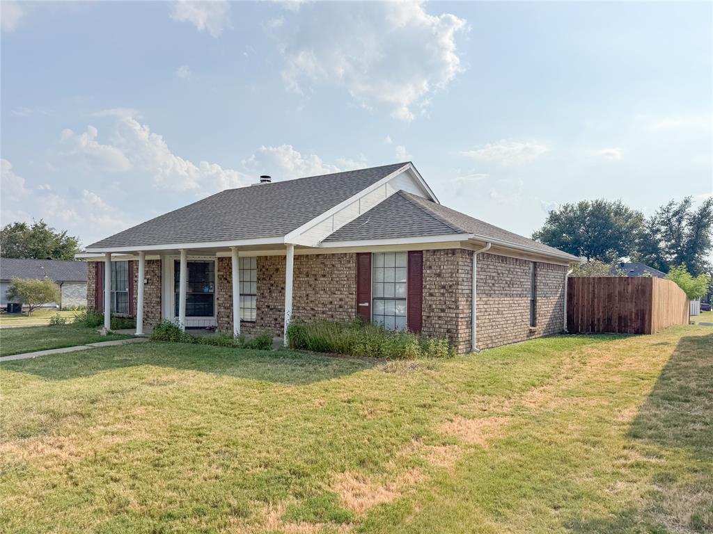 1602 Autumn Breeze Lane - Photo 3