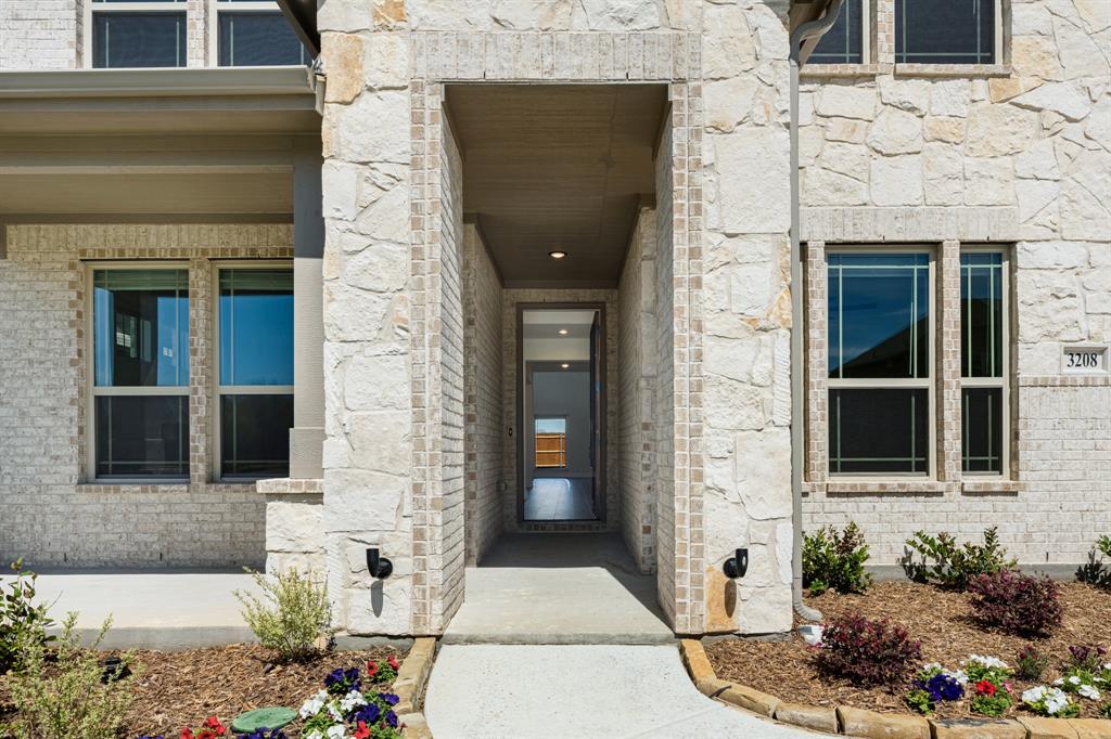 3208 Emerald Trace Drive - Photo 3
