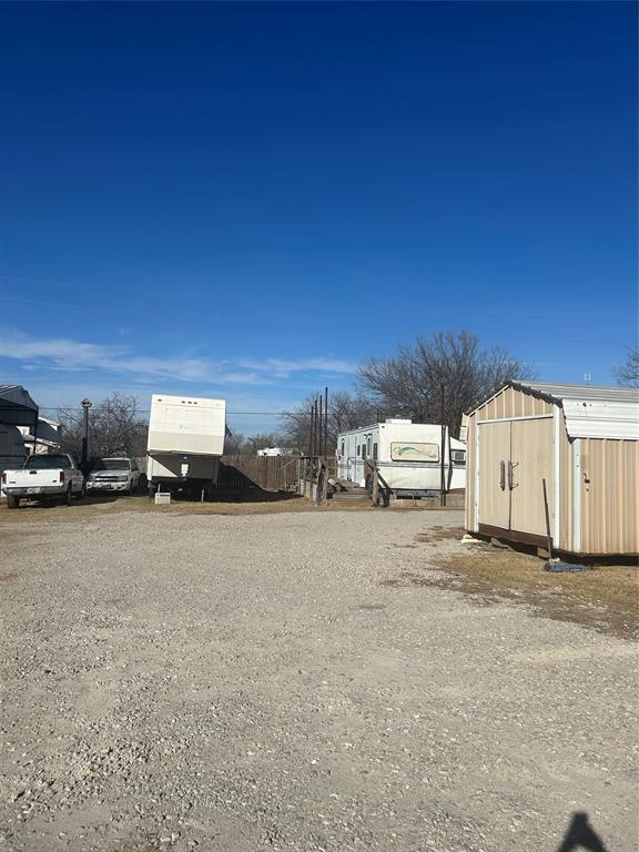 106 Broadway Avenue - Photo 2