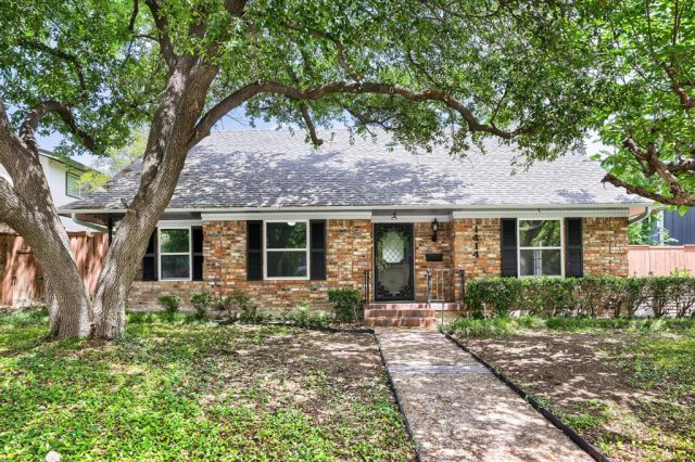 1414 Dumont Drive