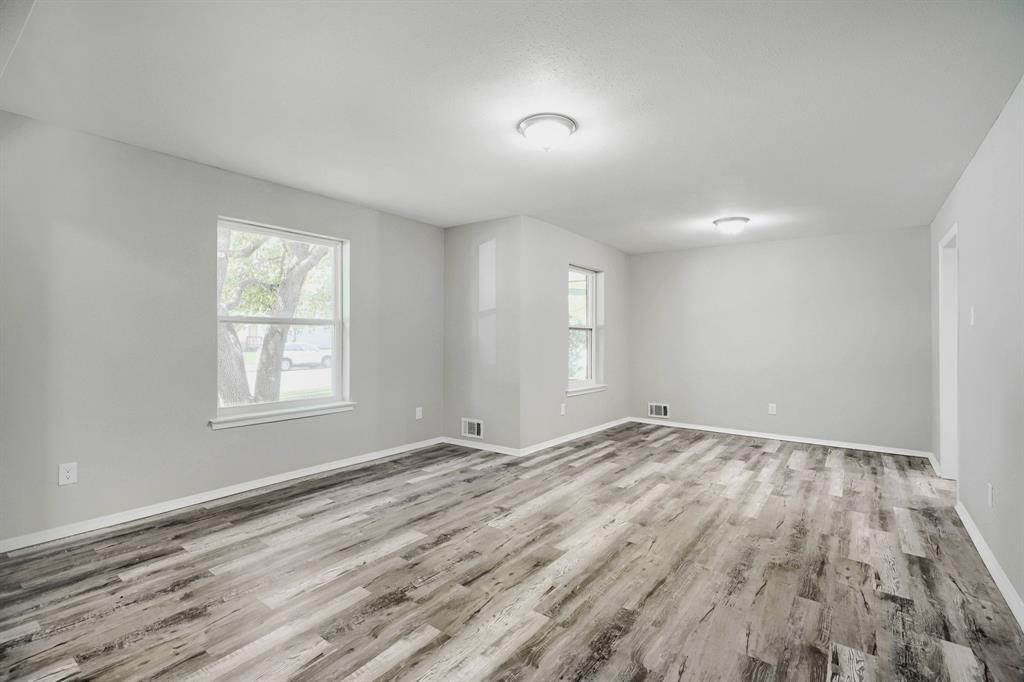 1414 Dumont Drive - Photo 10