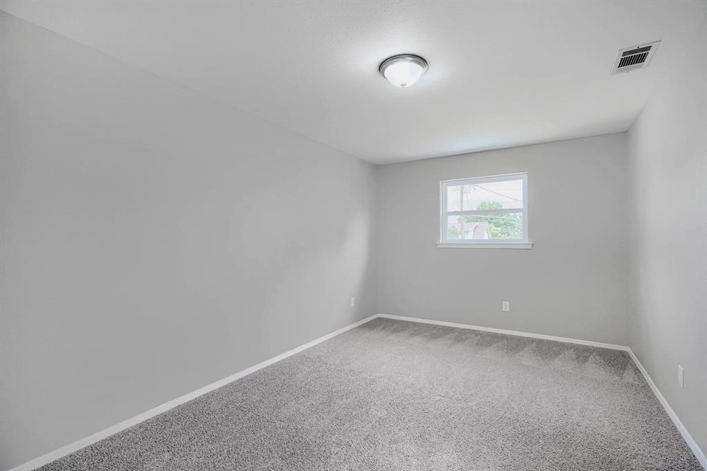 1414 Dumont Drive - Photo 16