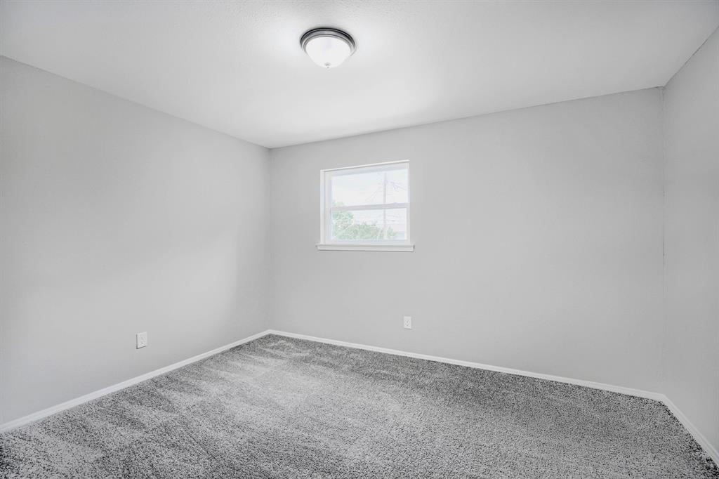 1414 Dumont Drive - Photo 17