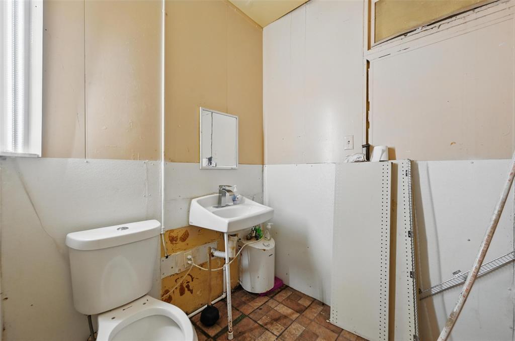 100 S Kaufman Street - Photo 15