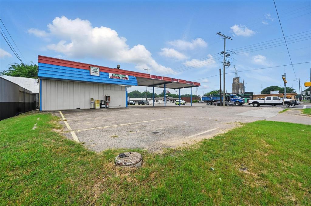 100 S Kaufman Street - Photo 3