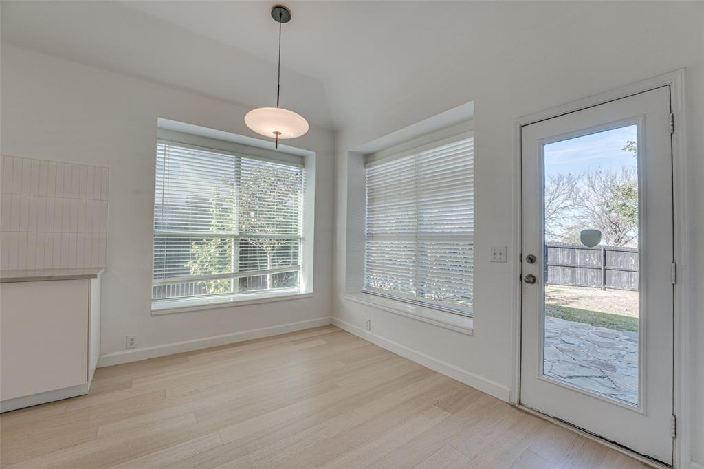 558 Presidio Drive - Photo 13