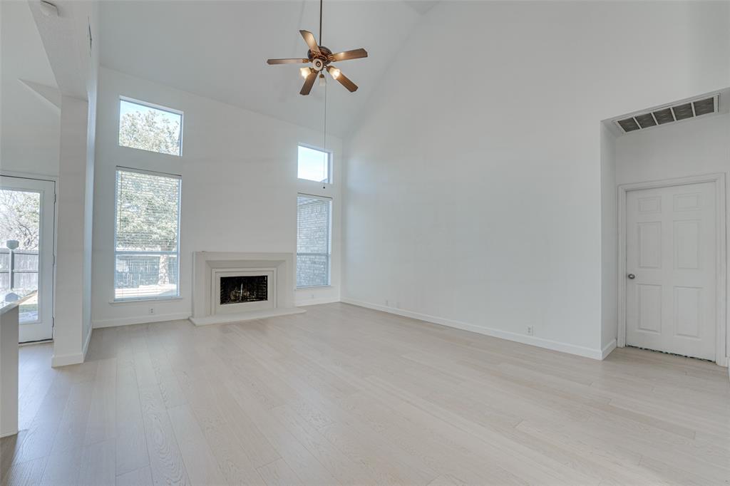558 Presidio Drive - Photo 16
