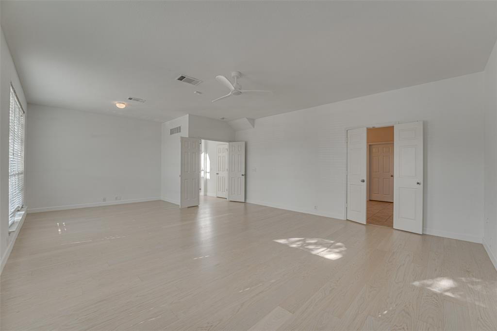 558 Presidio Drive - Photo 18
