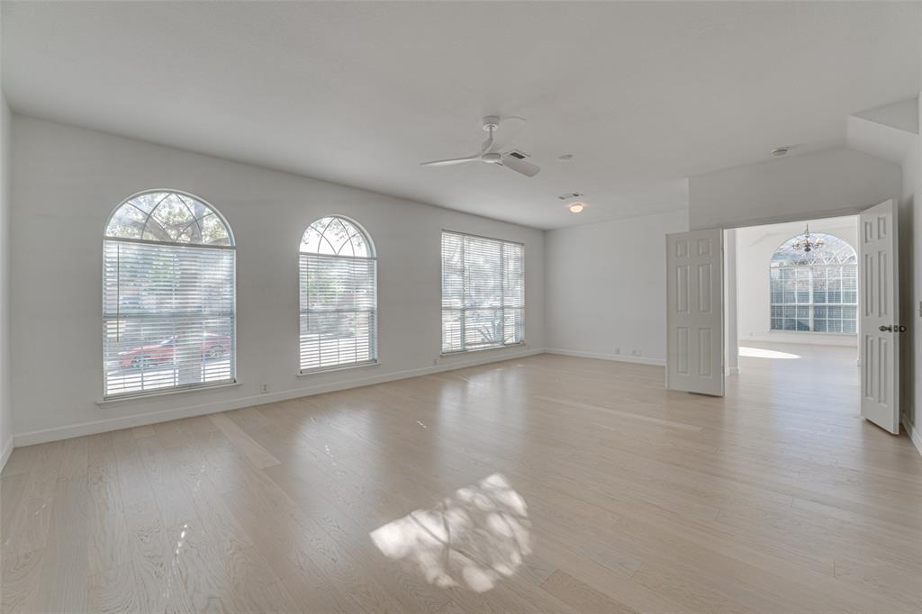 558 Presidio Drive - Photo 19