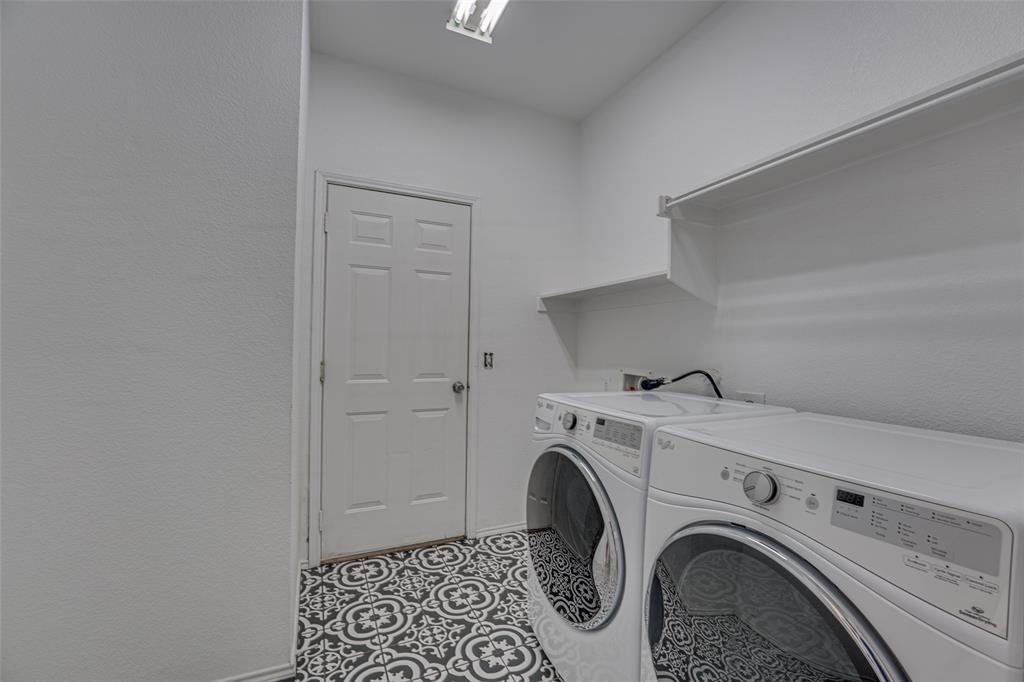 558 Presidio Drive - Photo 34
