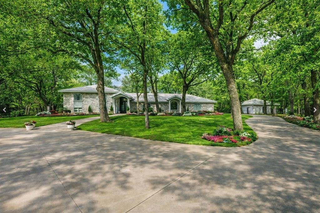 2525 Canyon Creek Drive - Photo 1