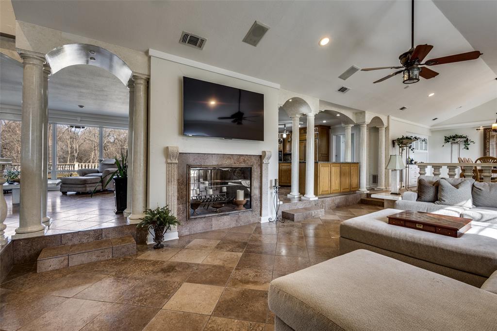 2525 Canyon Creek Drive - Photo 4