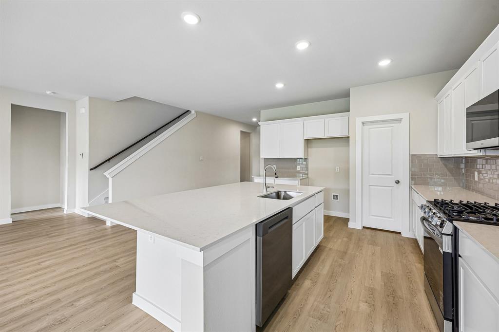 729 Vineyard Way - Photo 4