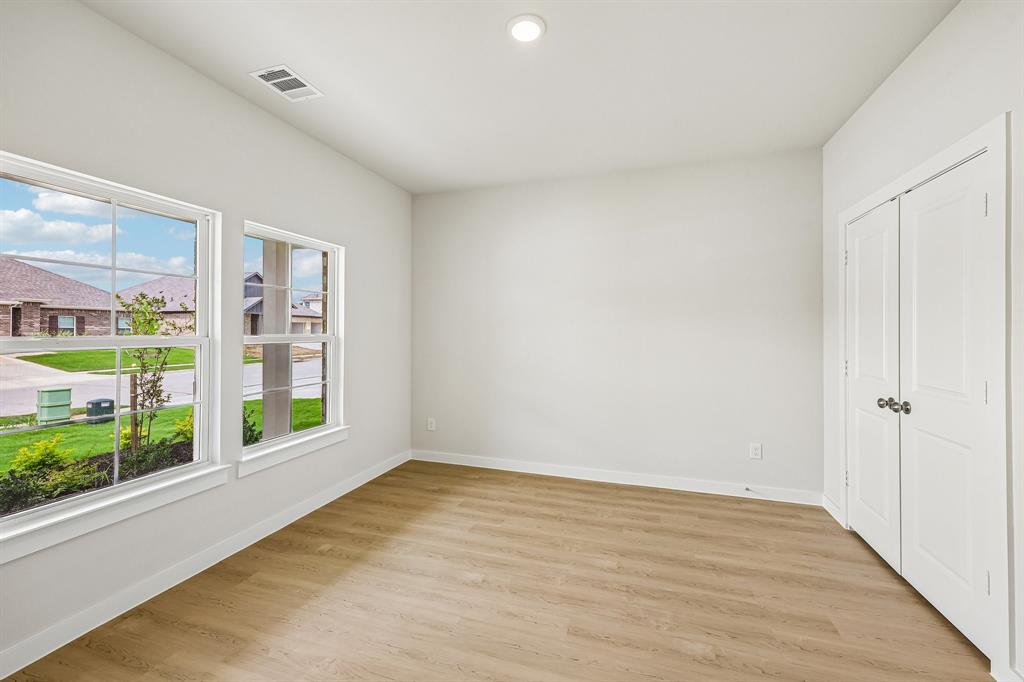 729 Vineyard Way - Photo 7