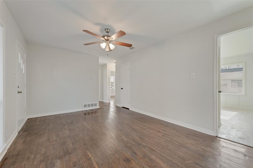 101 E Marshall Street - Photo 11