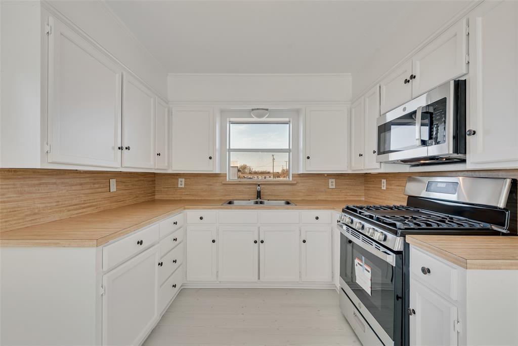 101 E Marshall Street - Photo 20
