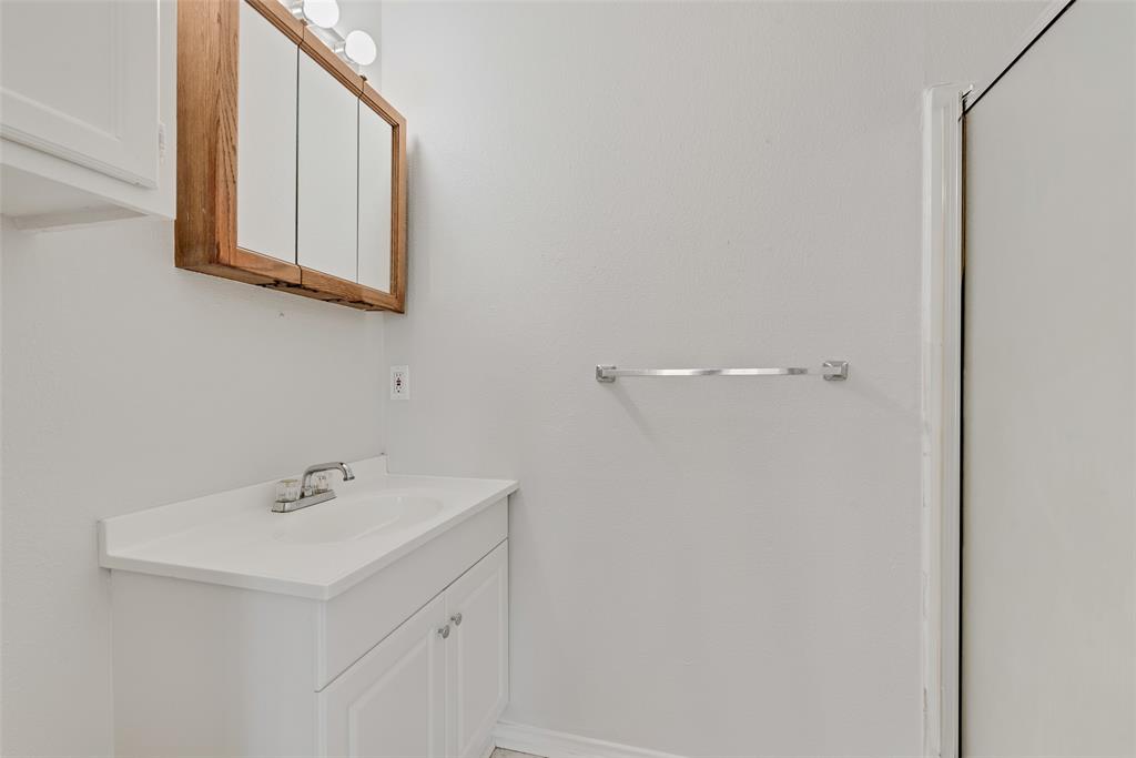 101 E Marshall Street - Photo 26