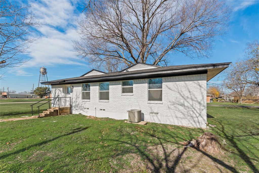 101 E Marshall Street - Photo 32