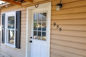 955 N Stephen Avenue - Photo 4