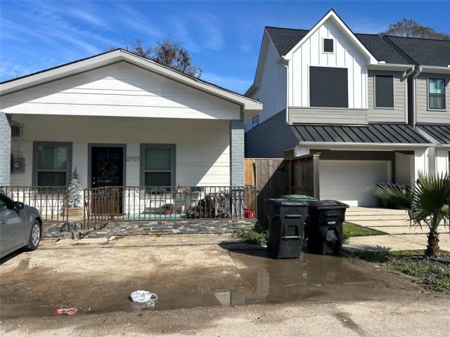 2705 & 2707 S Fox Street