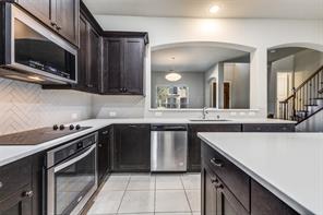 828 Rohan Drive - Photo 9