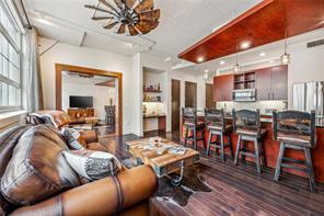 2600 W 7th Street - Photo 2