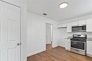 1806 Wellington Street - Photo 14