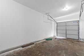 1806 Wellington Street - Photo 32