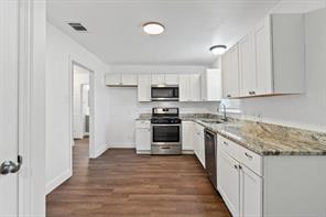 1806 Wellington Street - Photo 9