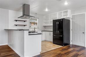 2208 Lake Forest Drive - Photo 10