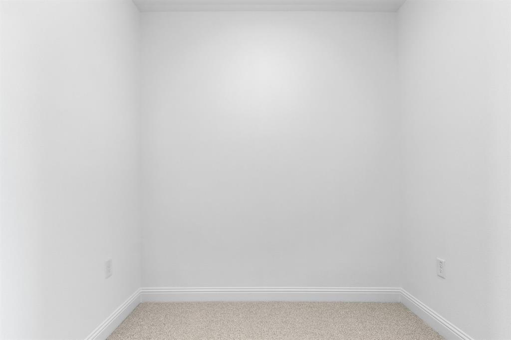 1208 Armstrong - Photo 17
