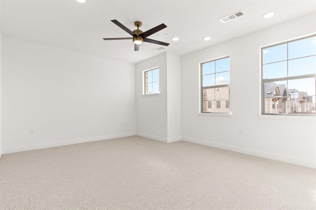 1208 Armstrong - Photo 19