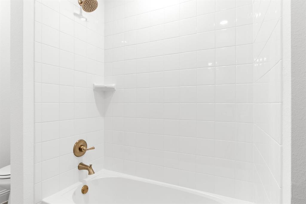 1208 Armstrong - Photo 34