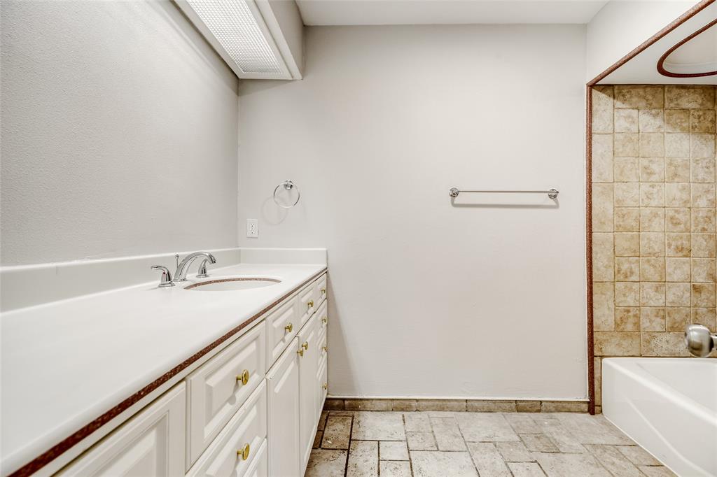6639 Winterwood Lane - Photo 23