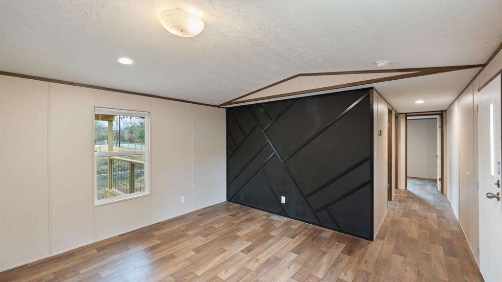 721 Queens Drive - Photo 10