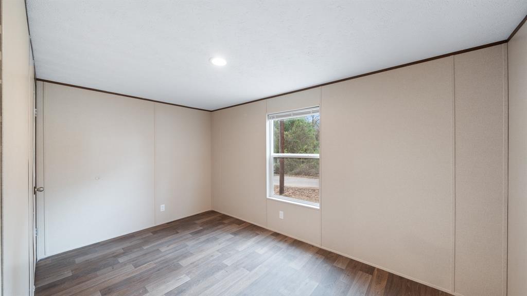 721 Queens Drive - Photo 17
