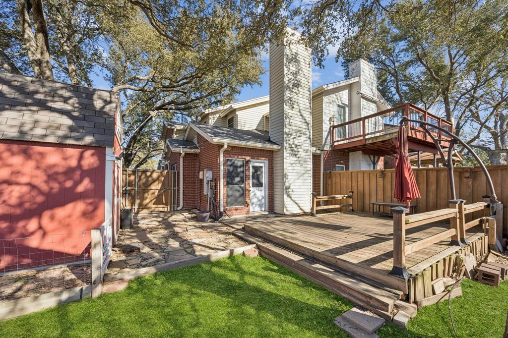6814 Dolphin Circle - Photo 3