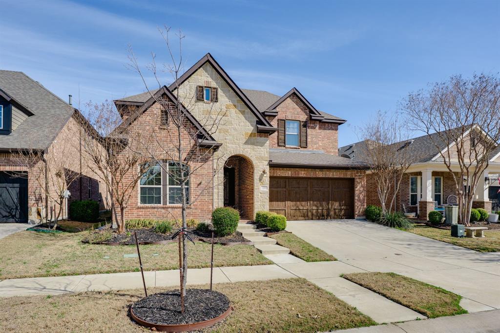 220 Sunrise Drive - Photo 2