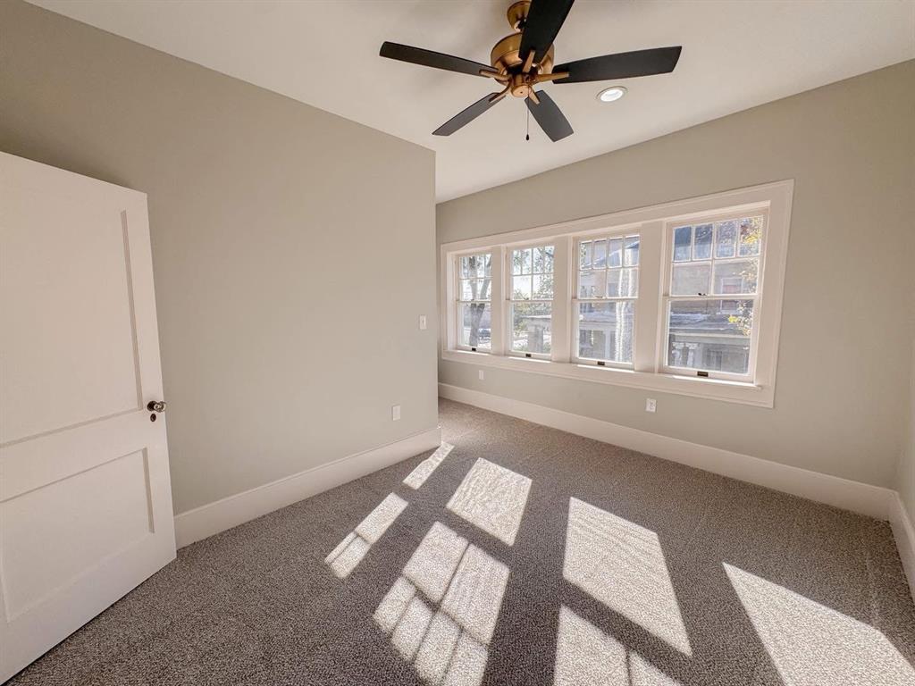 211 NW 4th Avenue - Photo 30